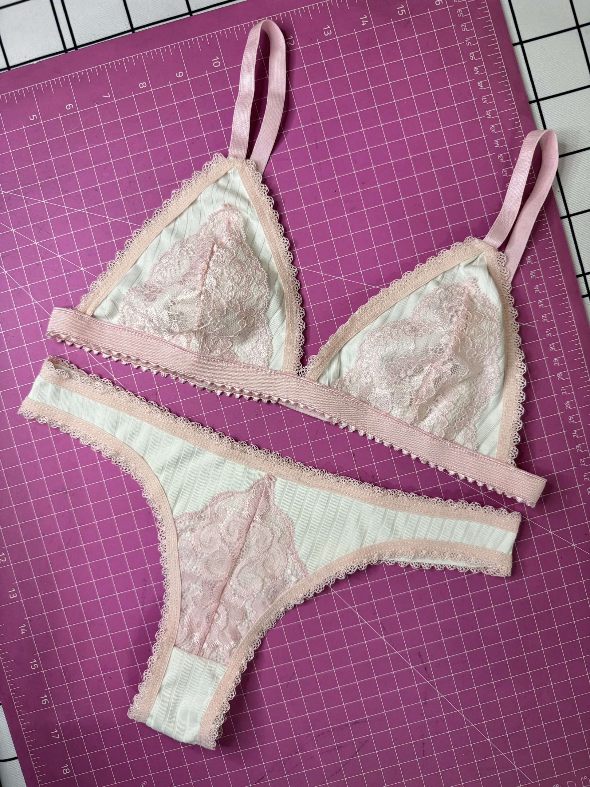 Molderia imprimible Conjunto con recorte de puntilla - Imagen 4